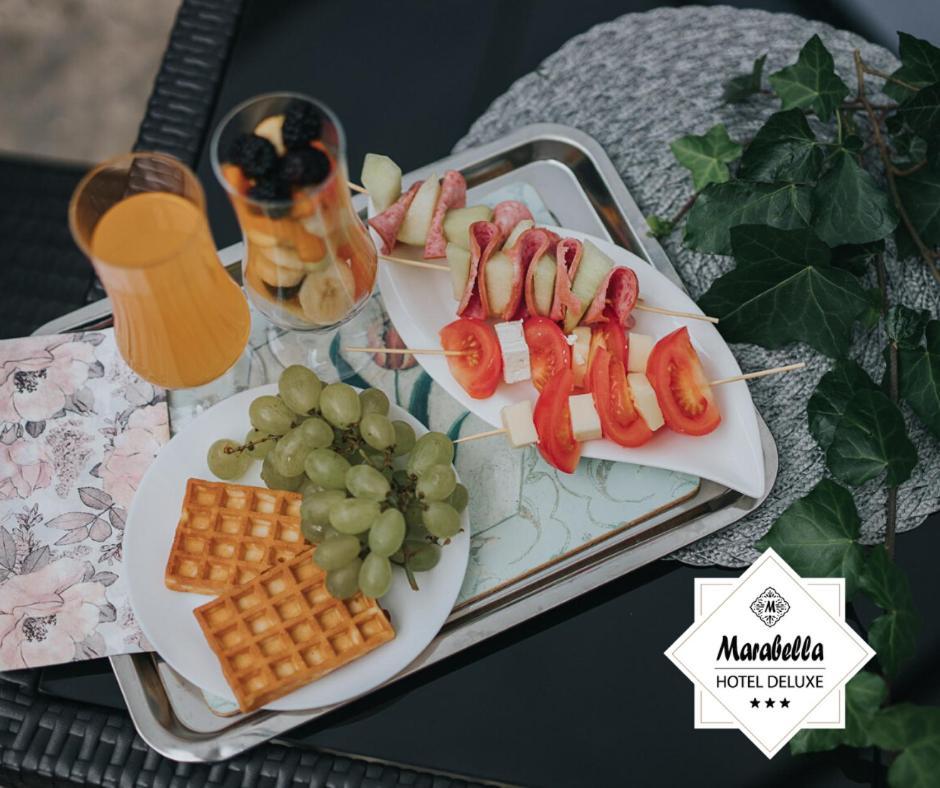 Hotel Marabella Sibiu Bagian luar foto
