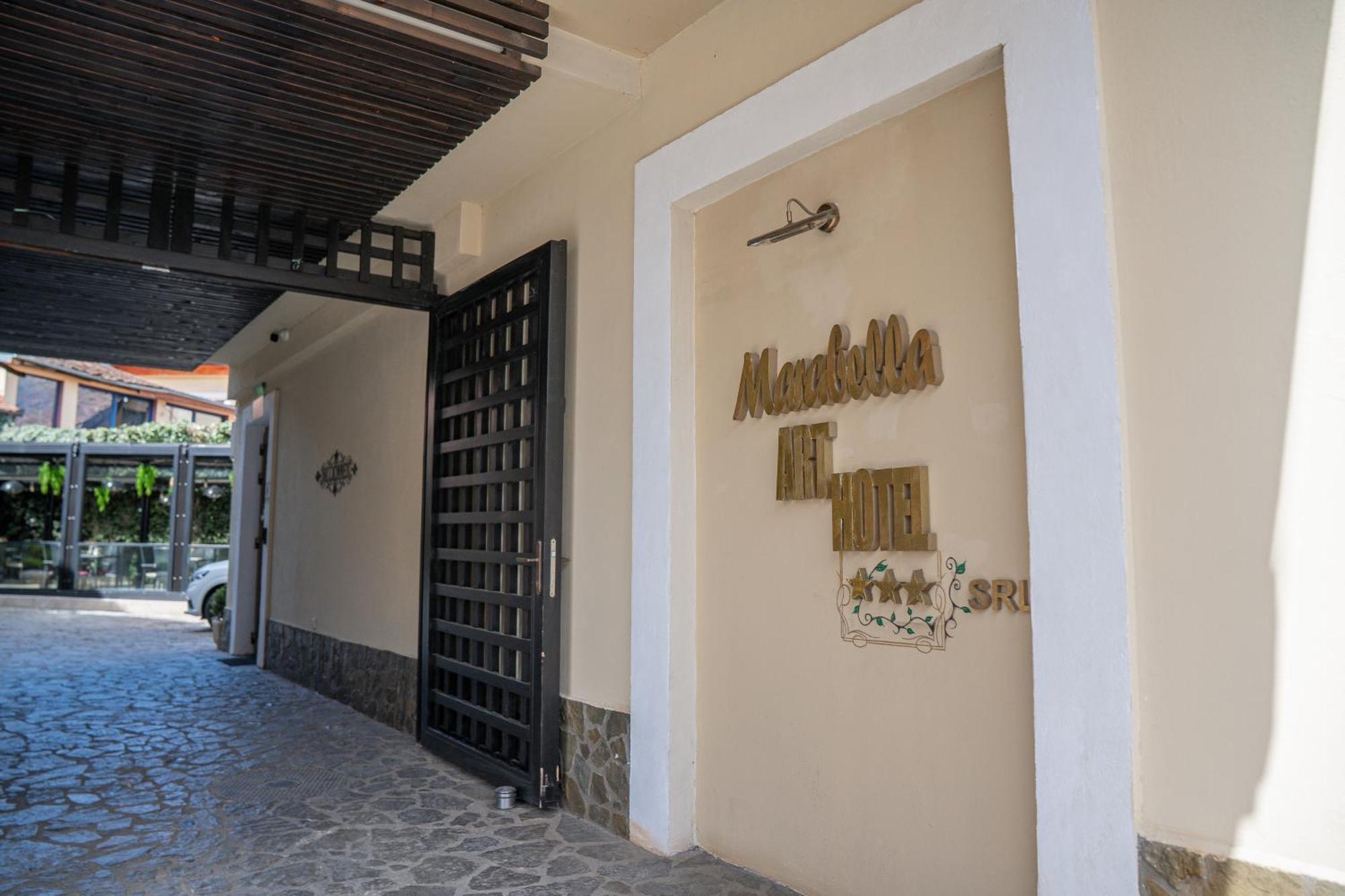 Hotel Marabella Sibiu Bagian luar foto